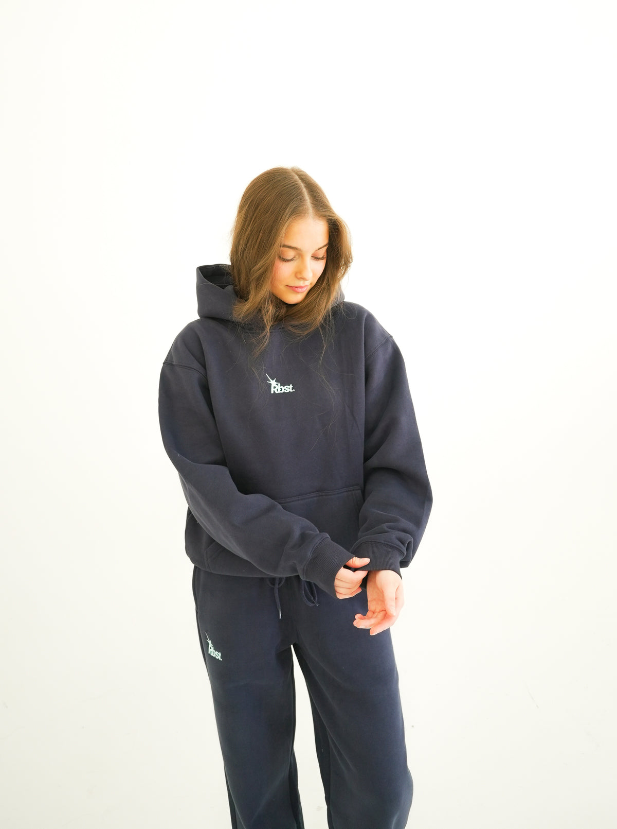 CORE HOODIE