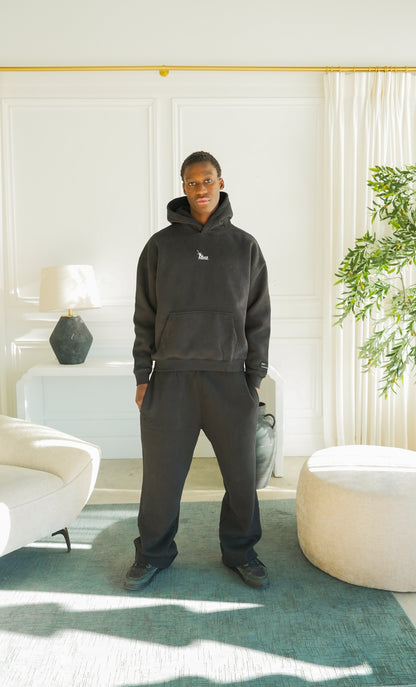 "OUTGROW" HOODIE - NOIR