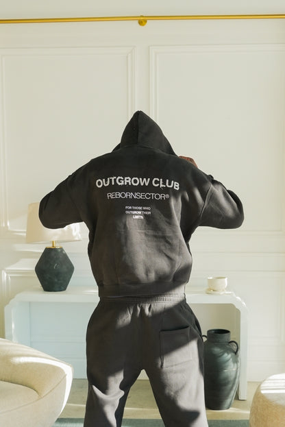 "OUTGROW" HOODIE - NOIR